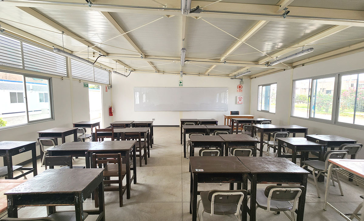 Escuelas Bicentenario entrega escuelas temporales a comunidades educativas del Paquete Piloto