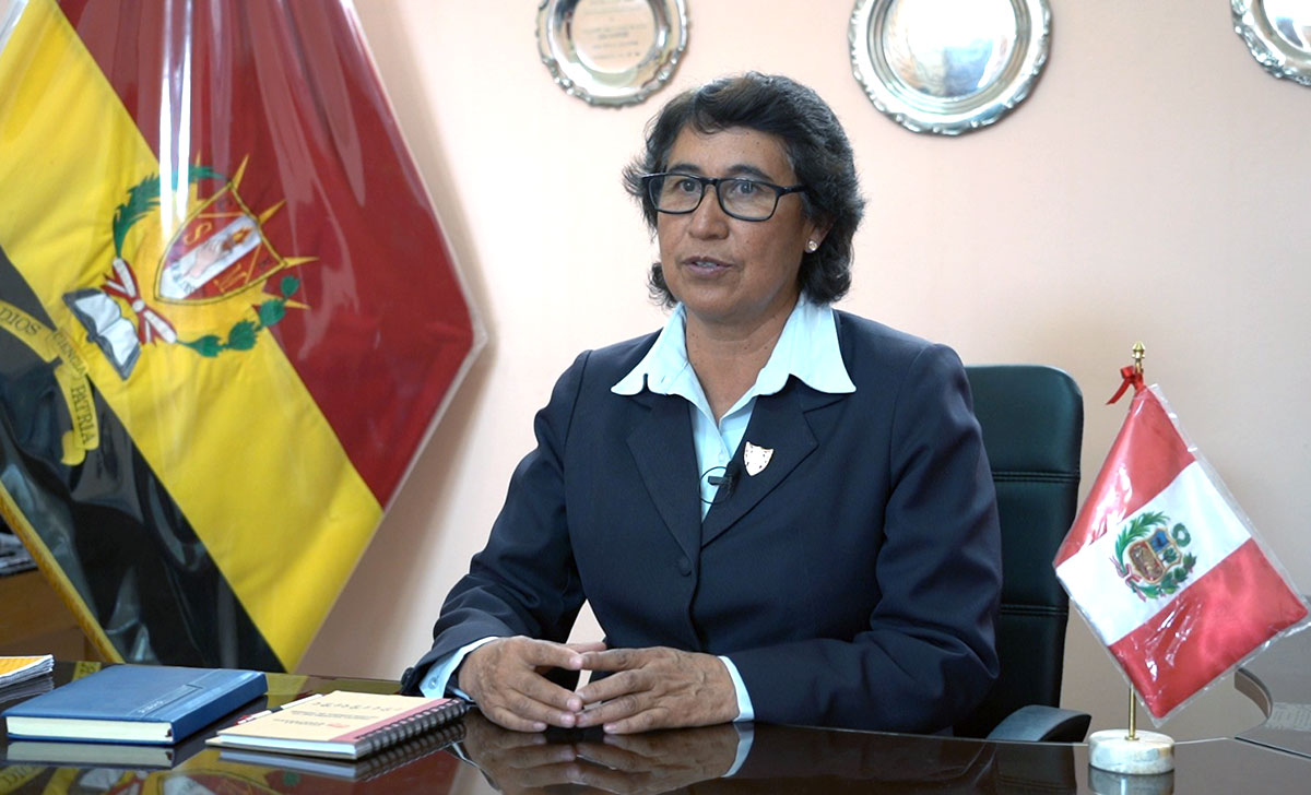 Directora de la IE San Marcos, Lidia Arbildo, de Cajamarca.