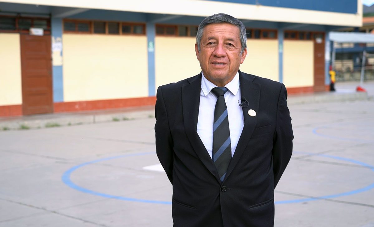 Profesor Fernando Cabrera de la IE San Marcos de Cajamarca
