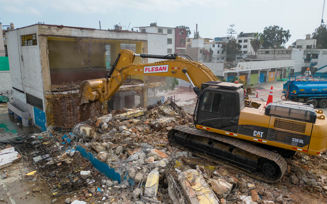 Iniciamos la demolición de 11 colegios en Lima Metropolitana