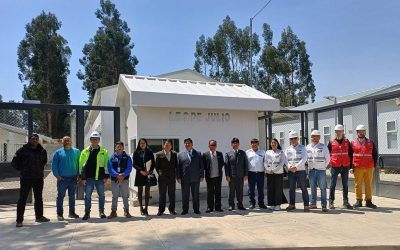 Escuelas Bicentenario entrega escuela temporal a equipo directivo de la IE 9 de Julio en Concepción