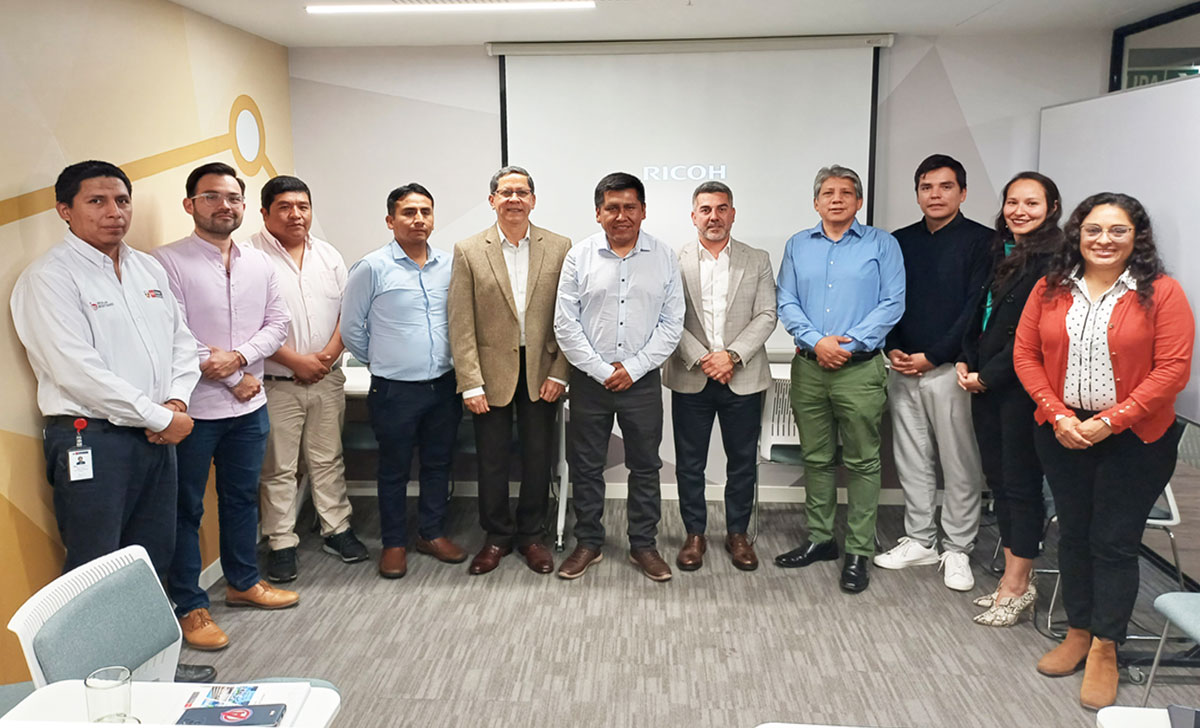 Informamos avances de seis proyectos de Escuelas Bicentenario a Gobierno Regional de Puno