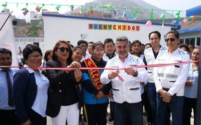 Comunidad educativa de la IE 2025 de Carabayllo mostró su alegría por contar con su escuela tempor...