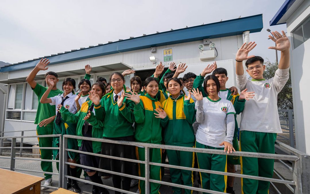 En San Juan de Lurigancho habilitamos escuela temporal para más de 1600 estudiantes de la IE 100