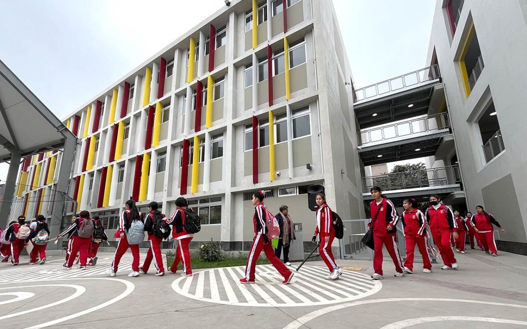 Escuela Bicentenario 3080 Perú-Canadá fue inaugurada en Los Olivos