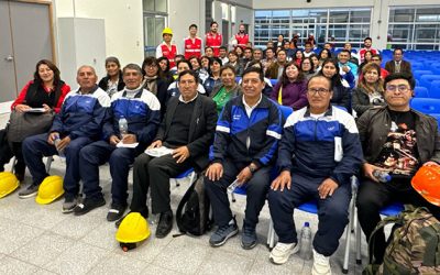 Directores y docentes de la escuela bicentenario 19 de abril de Junín recibieron capacitación sobr...