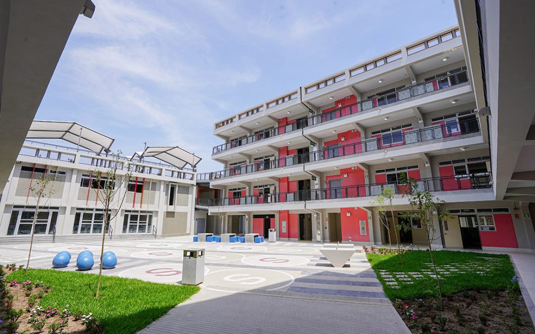 Construcción de 92 Escuelas Bicentenario avanza para transformar la educación en todo el país