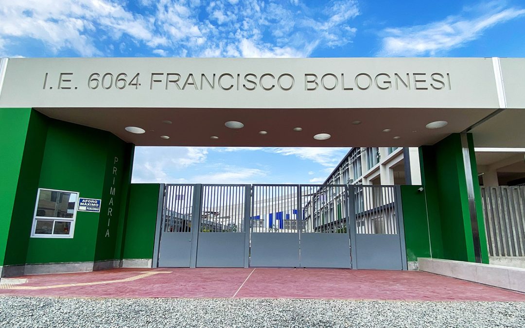 Villa El Salvador suma su tercera escuela moderna equipada con tecnología de última generación