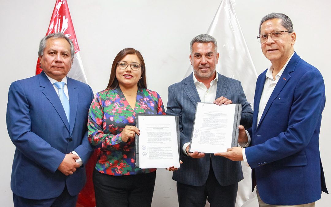 Minedu suscribe convenio para la ejecución del proyecto de la IE Américo Garibaldi Ghersi en Moque...
